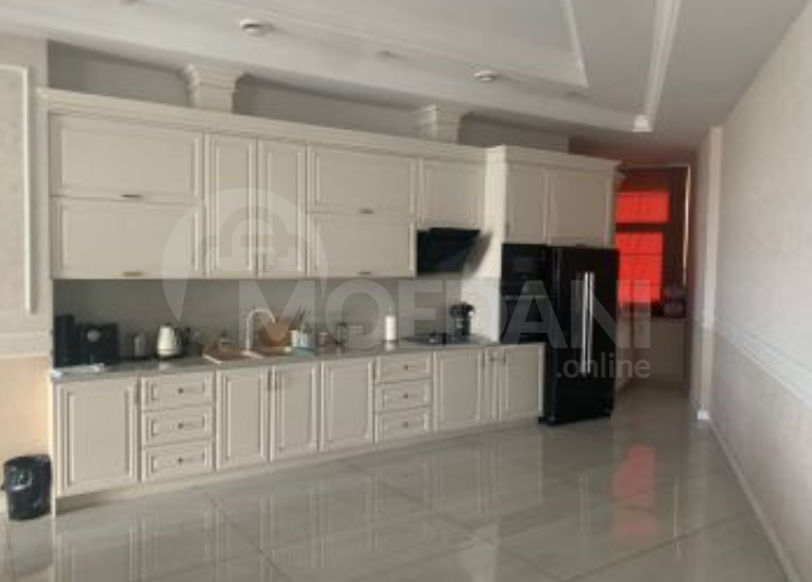 იყიდება 5 ოთახიანი ბინას 300მ² 18/19 სართ თბილისი - photo 1