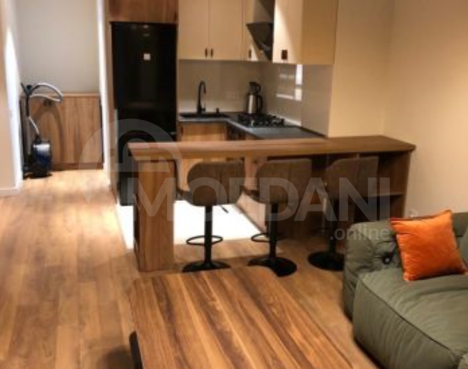 ქირავდება 2 ოთახიანი ბინა 60მ² 27/28 სართ თბილისი - photo 3