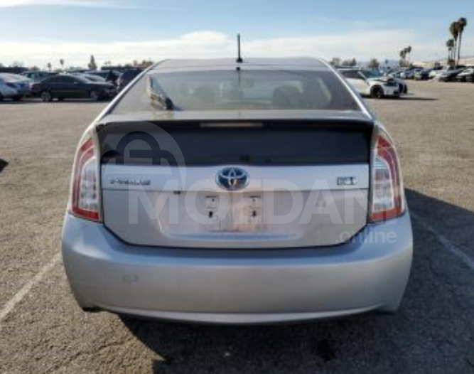 Toyota Prius 2015 Тбилиси - изображение 4