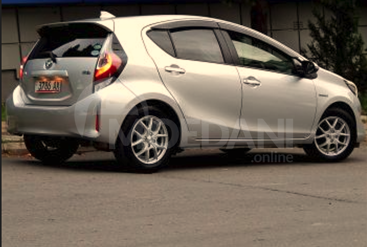 Toyota Aqua 0.1L 2017 Тбилиси - изображение 6