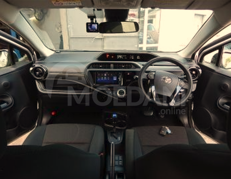 Toyota Aqua 1.5L 2016 Тбилиси - изображение 11