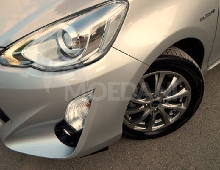 Toyota Aqua 1.5L 2016 Тбилиси - изображение 7