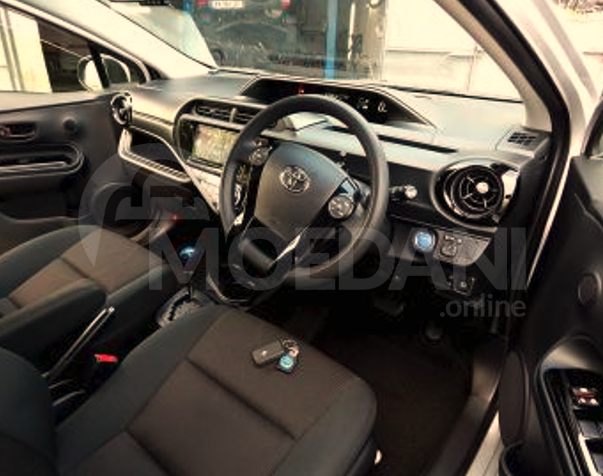 Toyota Aqua 1.5L 2016 Тбилиси - изображение 2