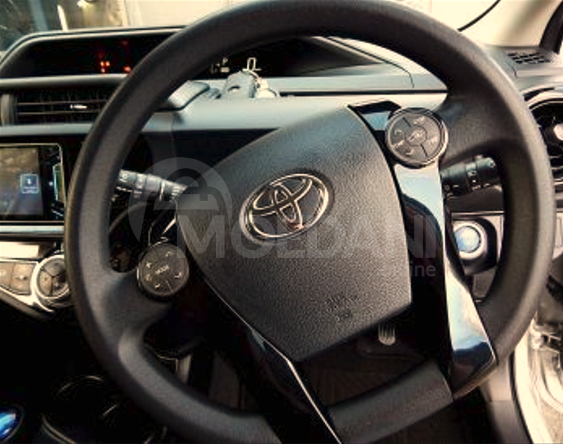 Toyota Aqua 1.5L 2016 Тбилиси - изображение 14