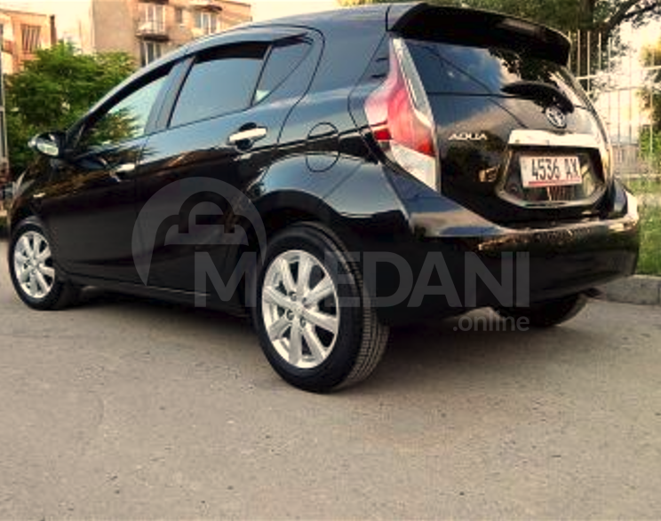 Toyota Aqua 1.5L 2016 Тбилиси - изображение 3