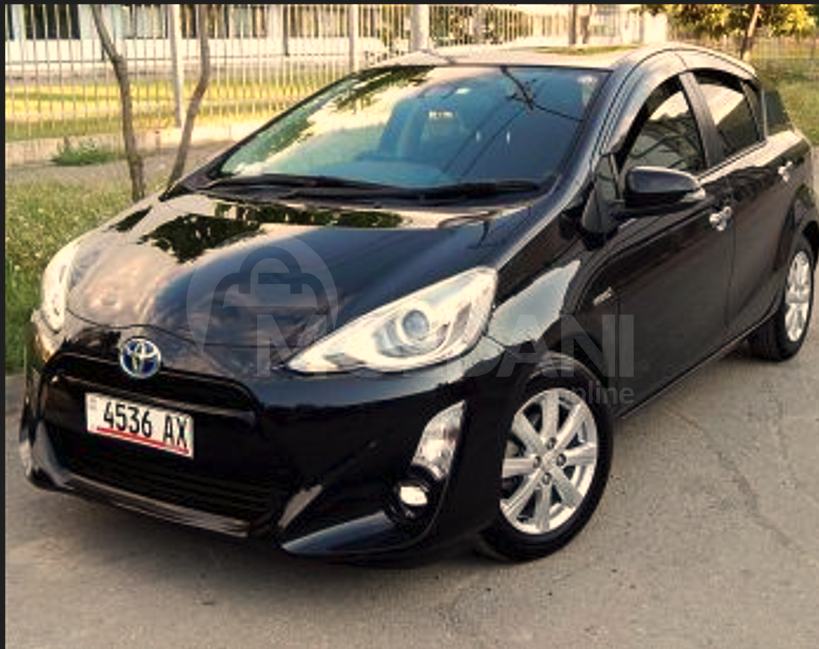 Toyota Aqua 1.5L 2016 Тбилиси - изображение 1