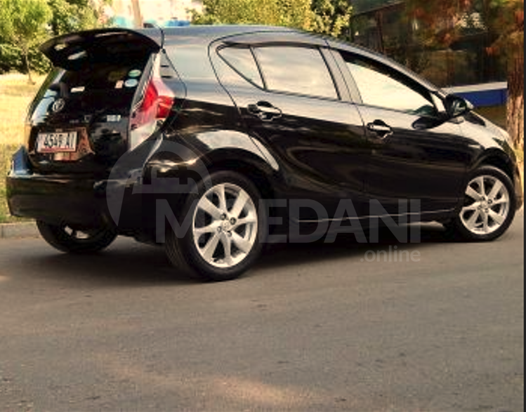 Toyota Aqua 1.5L 2015 Тбилиси - изображение 4