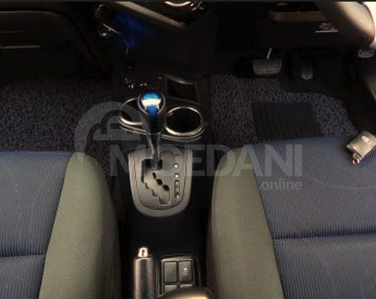 Toyota Aqua 1.5L 2015 Тбилиси - изображение 11