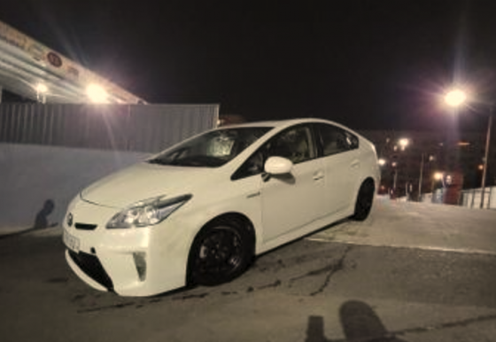 Toyota Prius 2015 Tbilisi