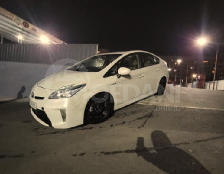 Toyota Prius 1.8L 2015 თბილისი - photo 2