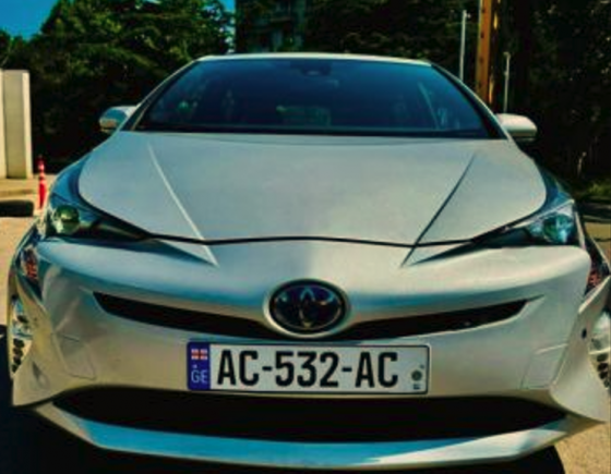 Toyota Prius 2017 თბილისი