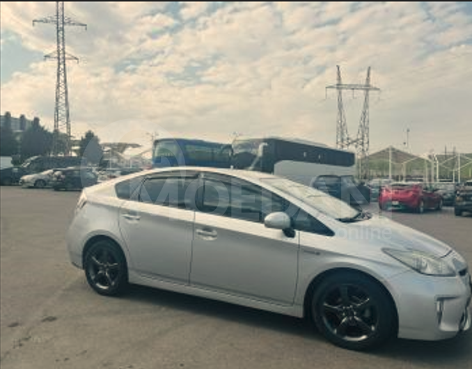 Toyota Prius 1.8L 2015 თბილისი - photo 2