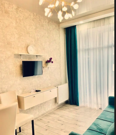 ქირავდება 2 ოთახიანი ბინა 55მ² 15/18 სართ თბილისი