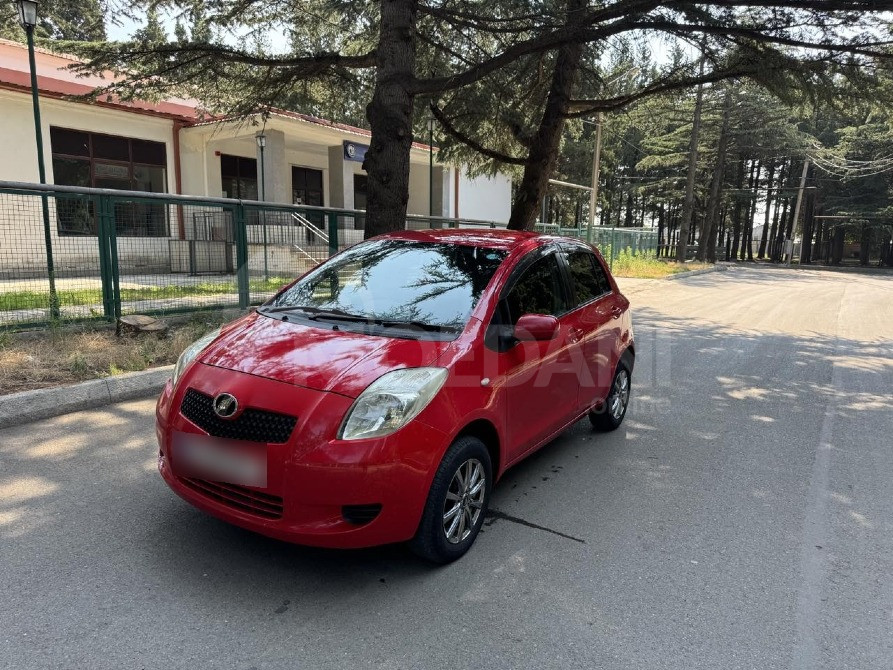 Toyota Vitz 1.3L 2005 Тбилиси - изображение 1