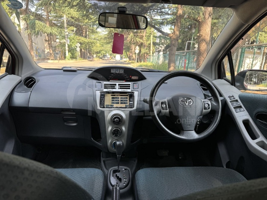 Toyota Vitz 1.3L 2005 Тбилиси - изображение 5