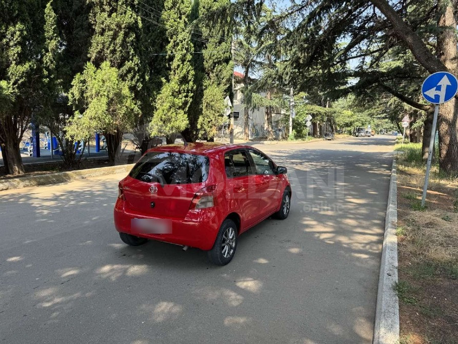 Toyota Vitz 1.3L 2005 Тбилиси - изображение 3