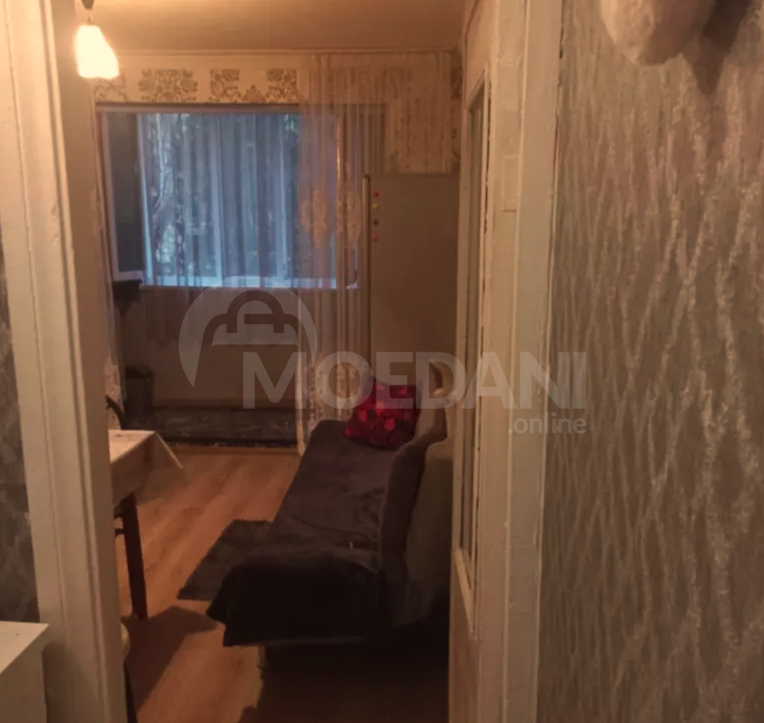 ქირავდება 2 ოთახიანი ბინა 43მ² 2/5 სართ თბილისი - photo 2