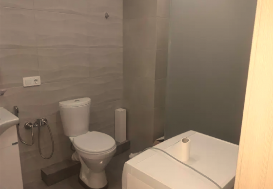 ქირავდება 2 ოთახიანი ბინა 62მ² 8/23 სართ თბილისი