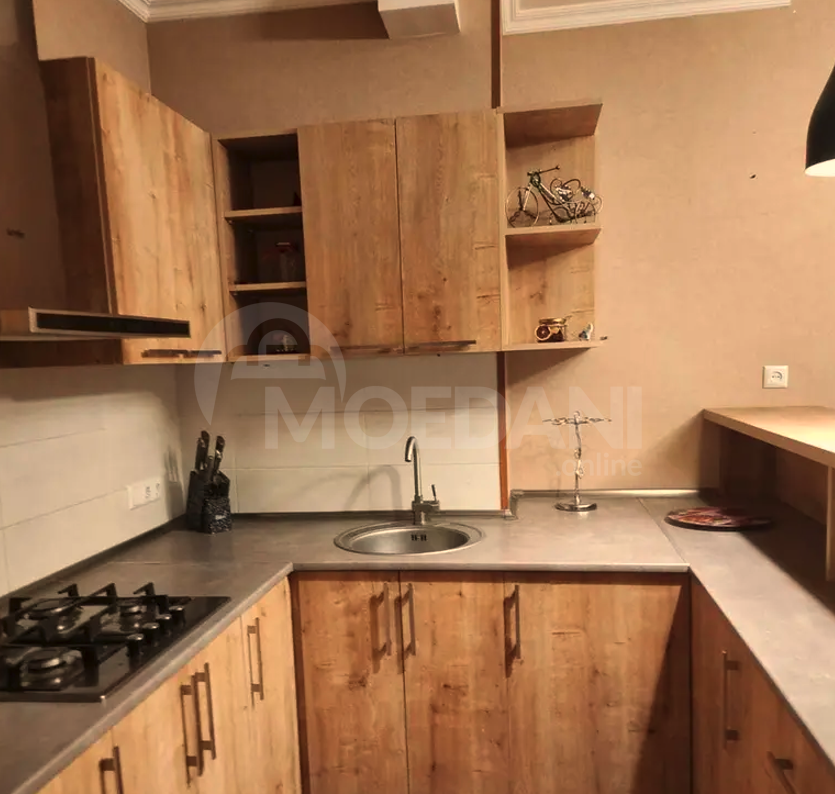 ქირავდება 2 ოთახიანი ბინა 60მ² 7/10 სართ თბილისი - photo 1