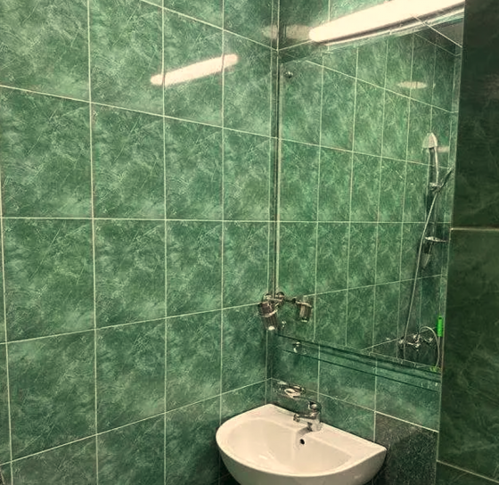 Сдам 2-комн. квартиру 50м² 3/5 эт. Тбилиси