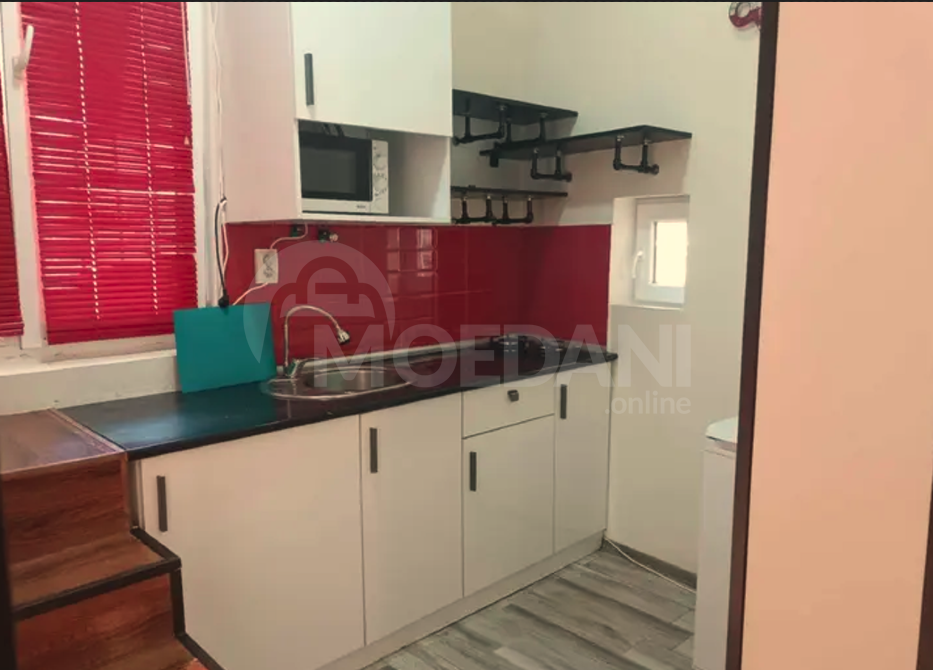 ქირავდება 2 ოთახიანი ბინა 45მ² 1/1 სართ თბილისი - photo 1