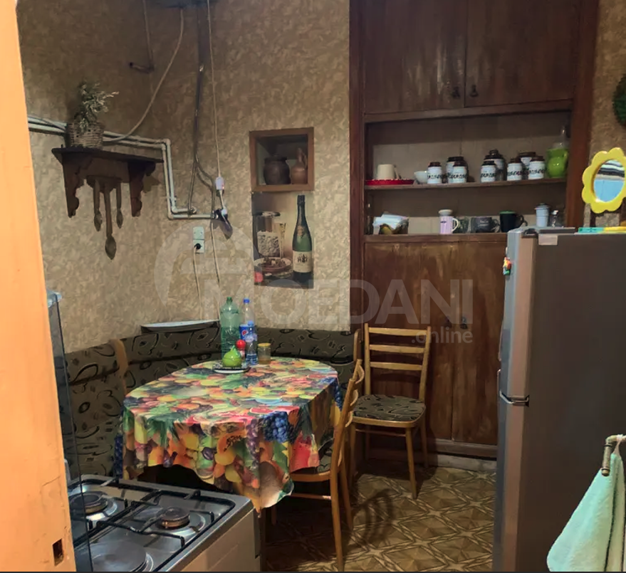 ქირავდება 2 ოთახიანი ბინა 60მ² 3/3 სართ თბილისი - photo 2