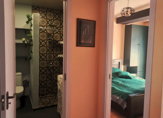 Сдам 2-комн. квартиру 45м² 2/4 эт. Тбилиси