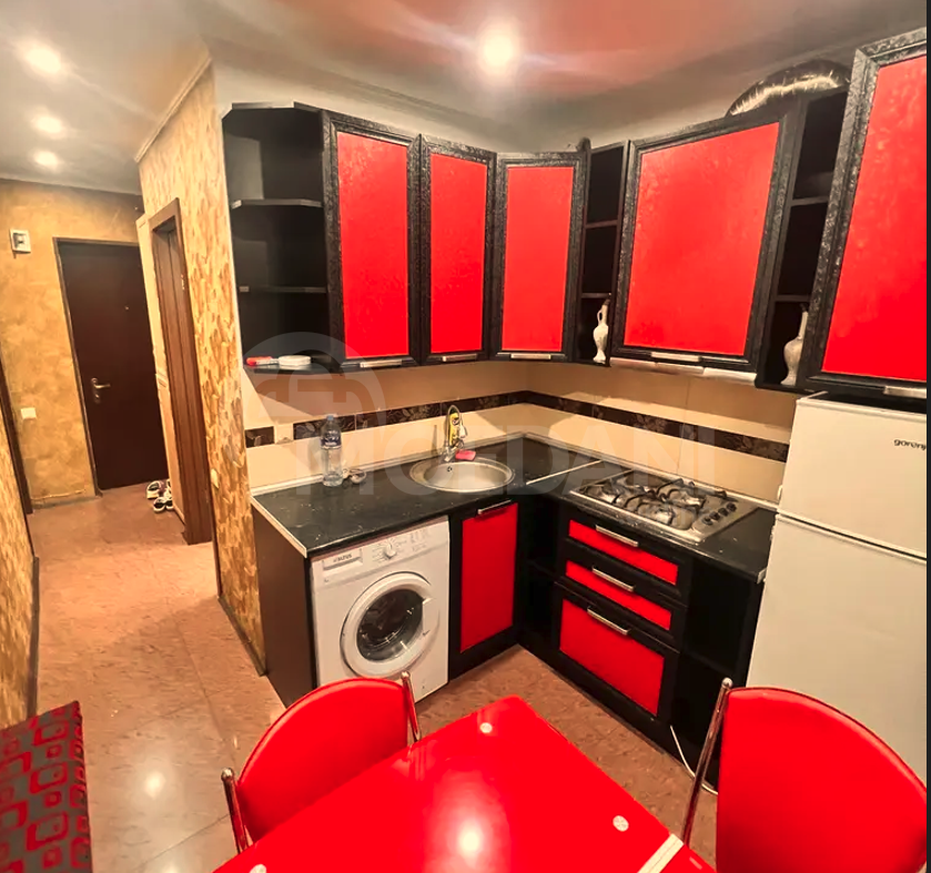 Сдам 1-комн. квартиру 38м² 2/5 эт. Тбилиси - изображение 1