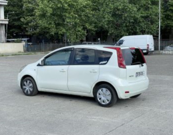 Nissan Tiida 2005 თბილისი