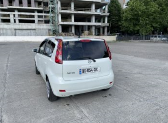 Nissan Tiida 2005 თბილისი