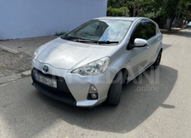 Toyota Aqua 2013 Тбилиси - изображение 1