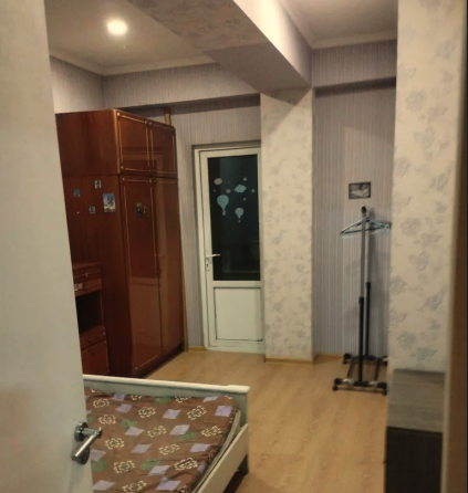 ქირავდება 3 ოთახიანი ბინა 95მ² 2/5 სართ თბილისი