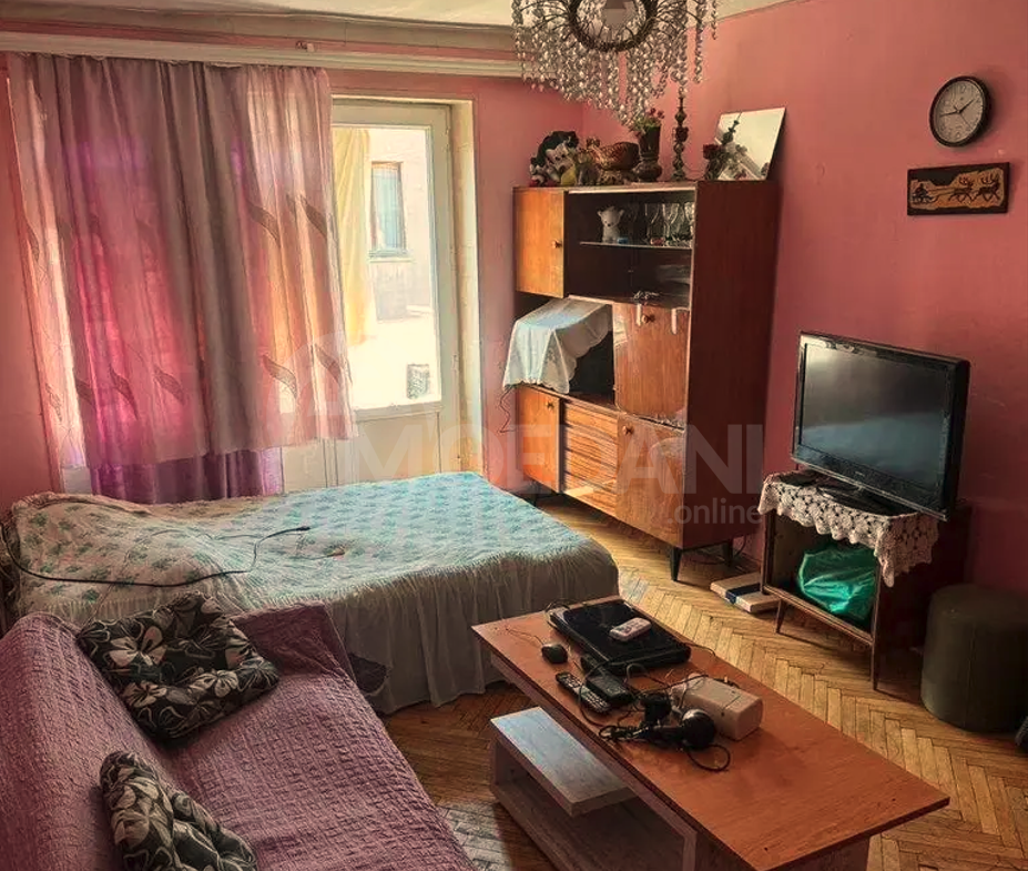 Сдам 1-комн. квартиру 33м² 4/4 эт. Тбилиси - изображение 1