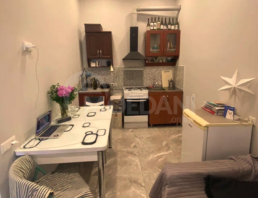 ქირავდება 2 ოთახიანი ბინა 48მ² 1/2 სართ თბილისი - photo 2