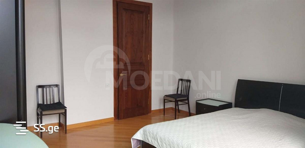 იყიდება 4 ოთახიანი ბინას 160მ² 4/4 სართ თბილისი - photo 9