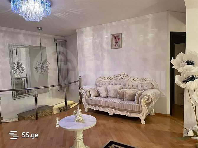 Сдается 6-комнатная квартира в Ваке Тбилиси - изображение 1