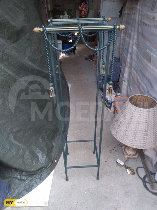 Flower stand Tbilisi - photo 1