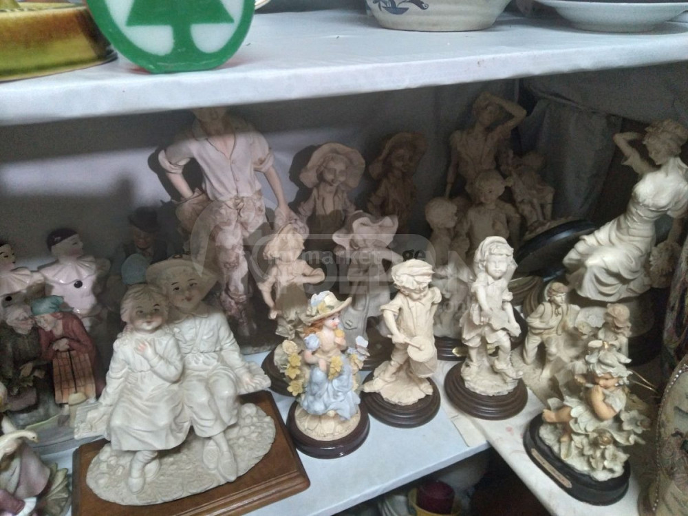 Figures from Belgium Tbilisi - photo 1