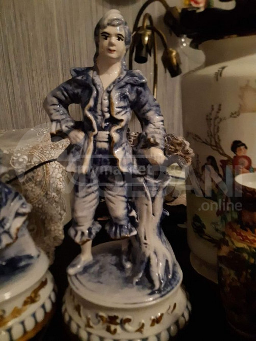 Figures from Belgium Tbilisi - photo 2