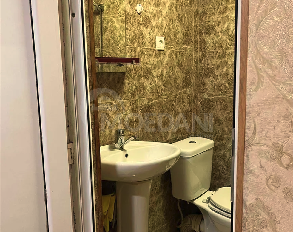 ქირავდება 2 ოთახიანი ბინა 40მ² 1/2 სართ თბილისი - photo 7