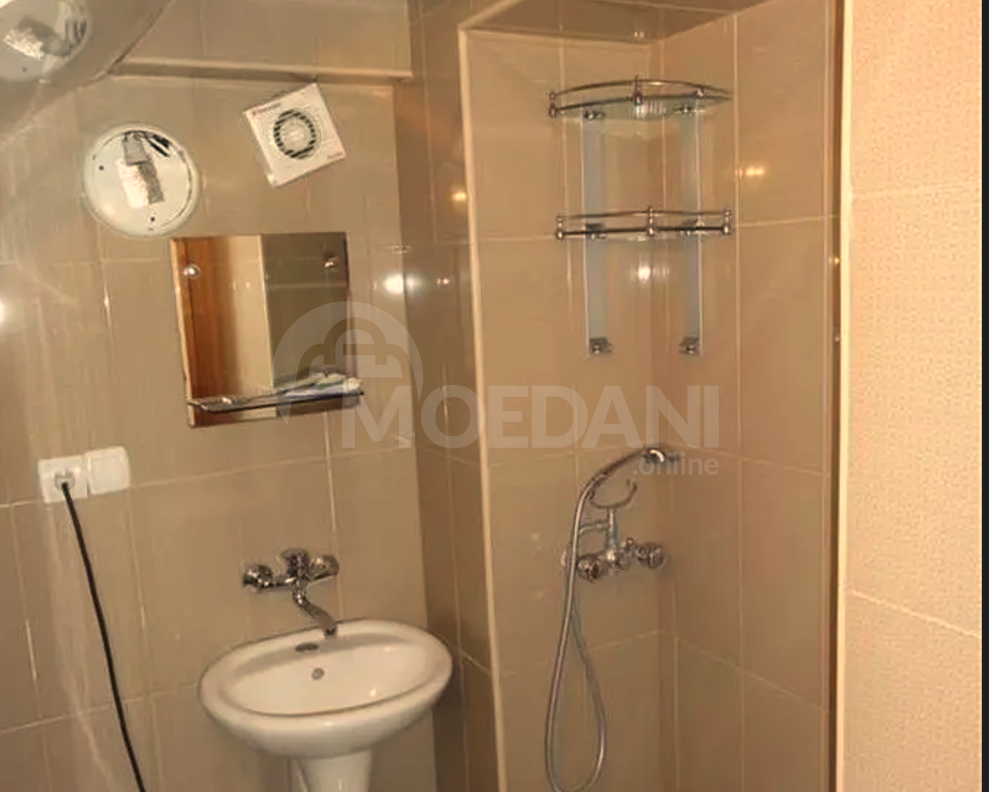 Сдам 1-комн. квартиру 37м² 1/4 эт. Тбилиси - изображение 5