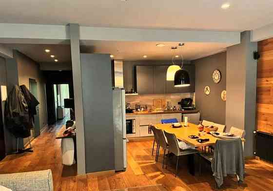 Продам 4-комн. квартиру 144м² 2/7 эт. Тбилиси