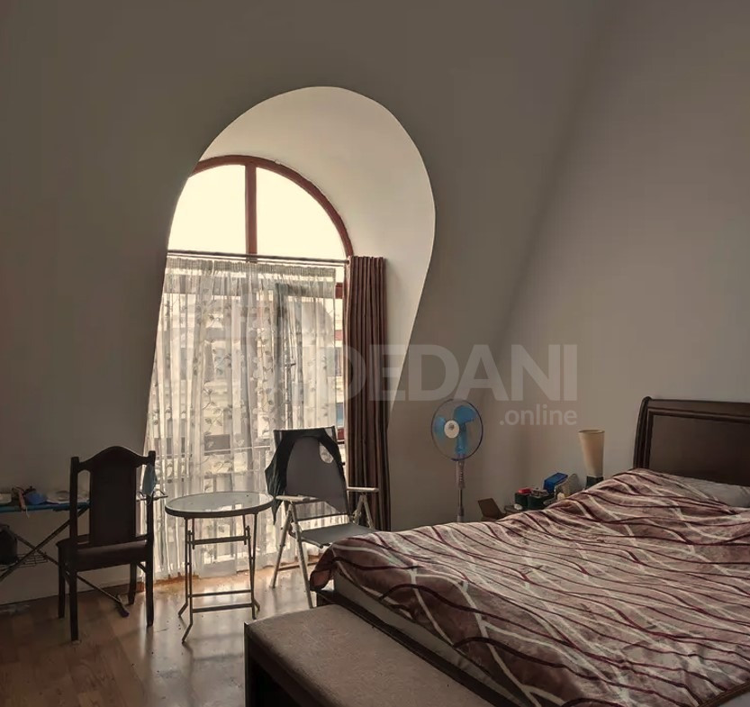 Продам 5-комн. квартиру 137м² 9/10 эт. Тбилиси - изображение 2