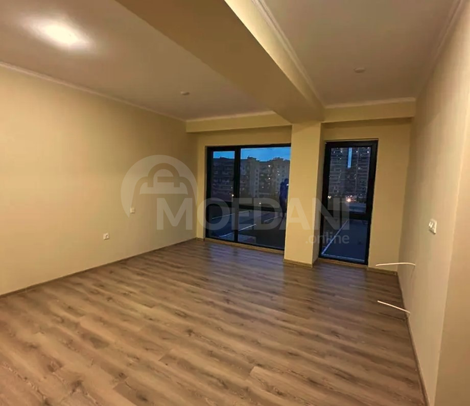 იყიდება 3 ოთახიანი ბინას 70მ² 7/8 სართ თბილისი - photo 3