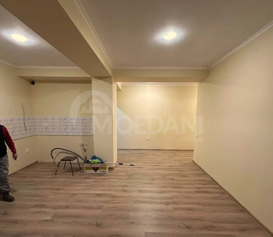 იყიდება 3 ოთახიანი ბინას 70მ² 7/8 სართ თბილისი - photo 2