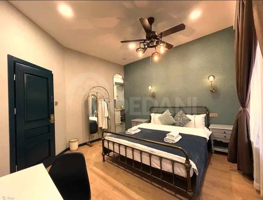 Იყიდება 8 ოთახიანი სასტუმრო ჩუღურეთში თბილისი - photo 1