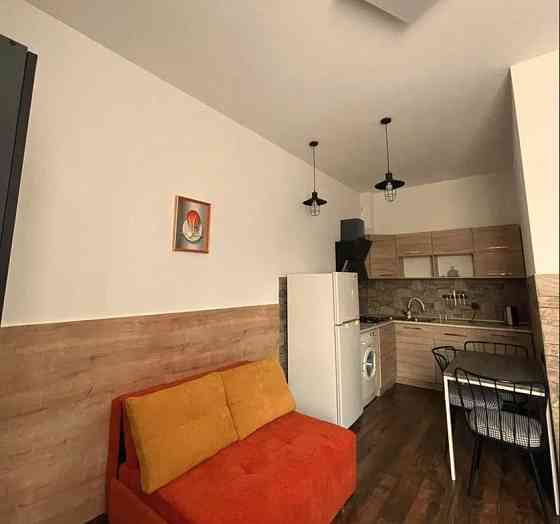 ქირავდება 2 ოთახიანი ბინა 45მ² 3/12 სართ თბილისი