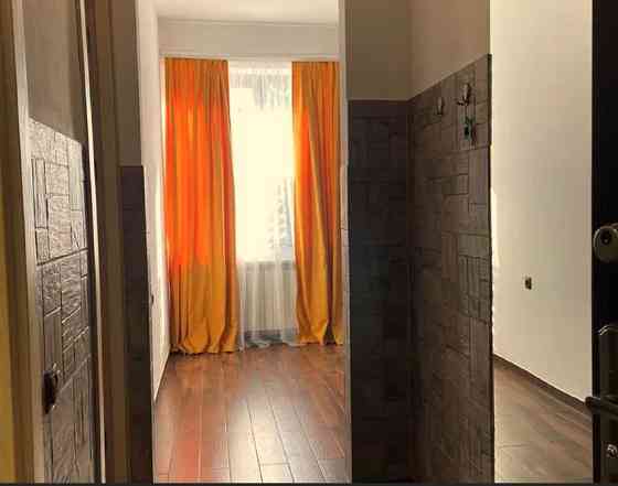 ქირავდება 2 ოთახიანი ბინა 45მ² 3/12 სართ თბილისი