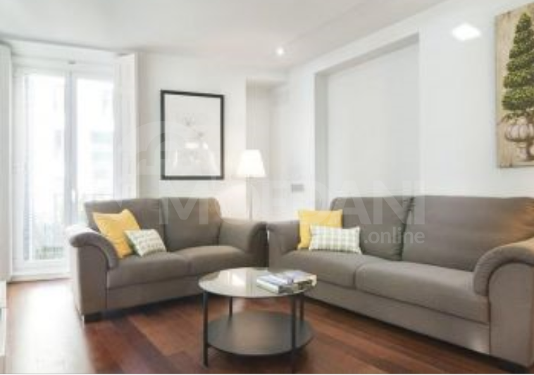 ქირავდება 4 ოთახიანი ბინა 130მ² 4/9 სართ თბილისი - photo 1