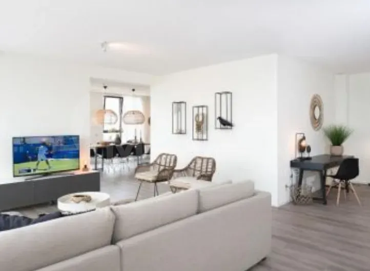 Apartments For Rent five-room 192м² 7/10 floor Tbilisi - photo 6